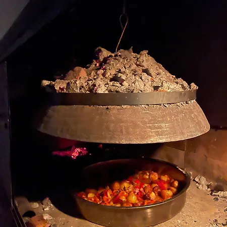 Toni By Botanica Traditional Stone House Prázdninový dům