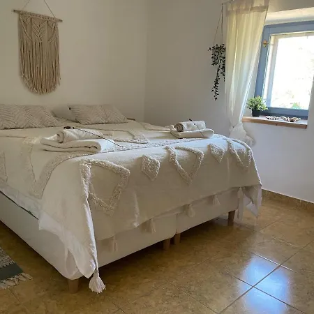 Toni By Botanica Traditional Stone House Prázdninový dům