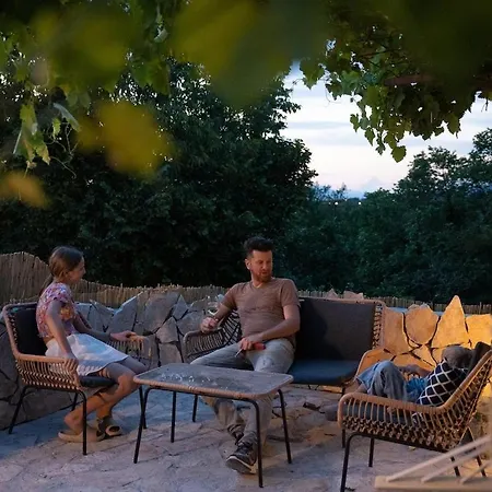 Prázdninový dům Toni By Botanica Traditional Stone House