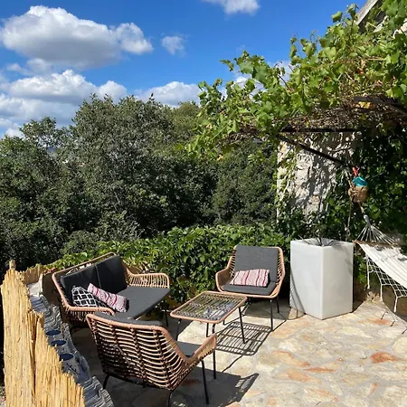 Toni By Botanica Traditional Stone House