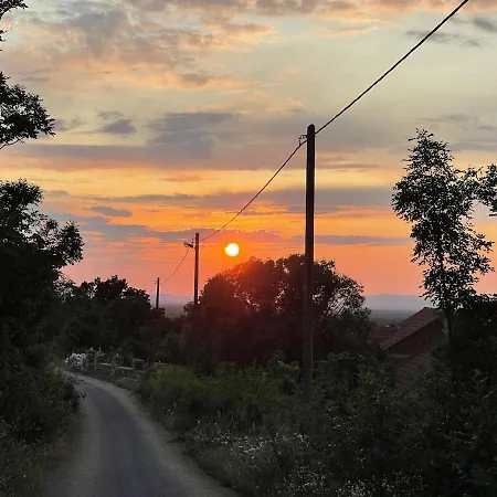 Toni By Botanica Traditional Stone House Prázdninový dům *