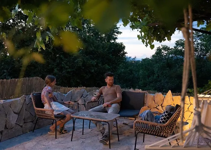 Vikendica Toni By Botanica Traditional Stone House