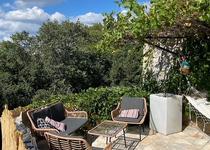 Toni By Botanica Traditional Stone House